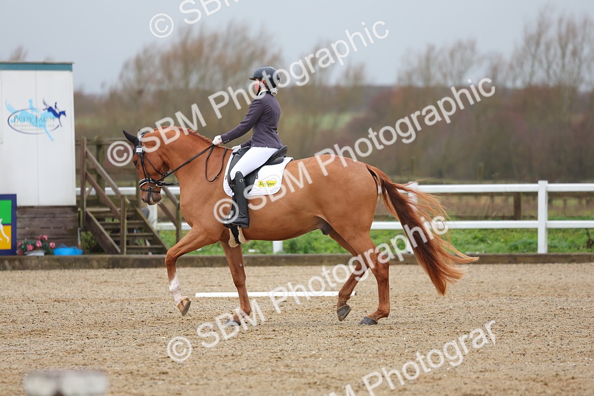 SBM_003015 - Class 6 - Novice 4