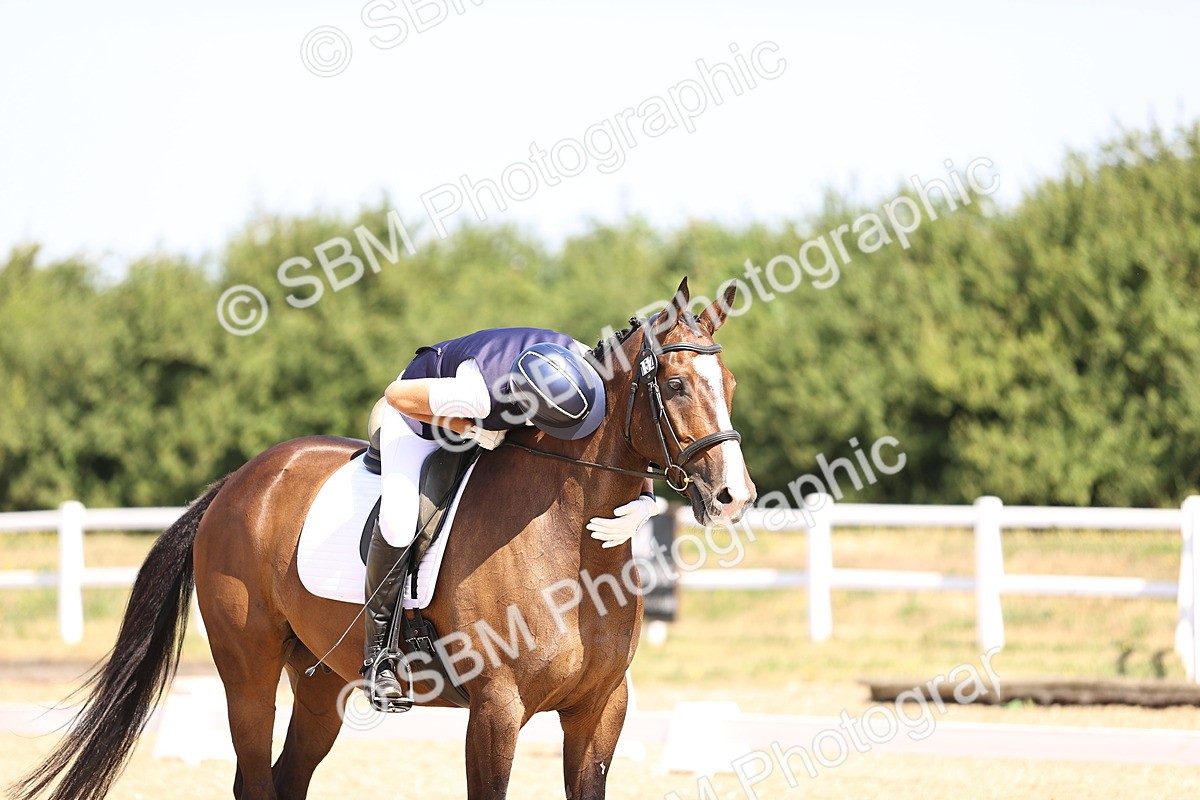 SBM_009400 - Novice 5 - 9.50-10.53