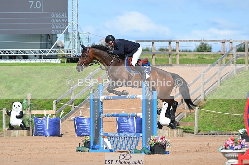 230721A-165317-07878 - Cls 10, 2 Star Big 1.45m Break to End