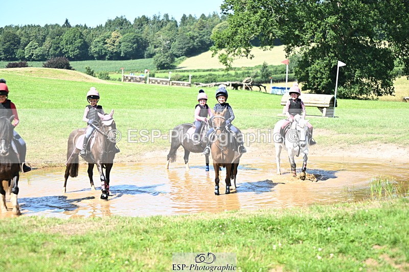 240729B-150425-03111 - Abbie's Group XC