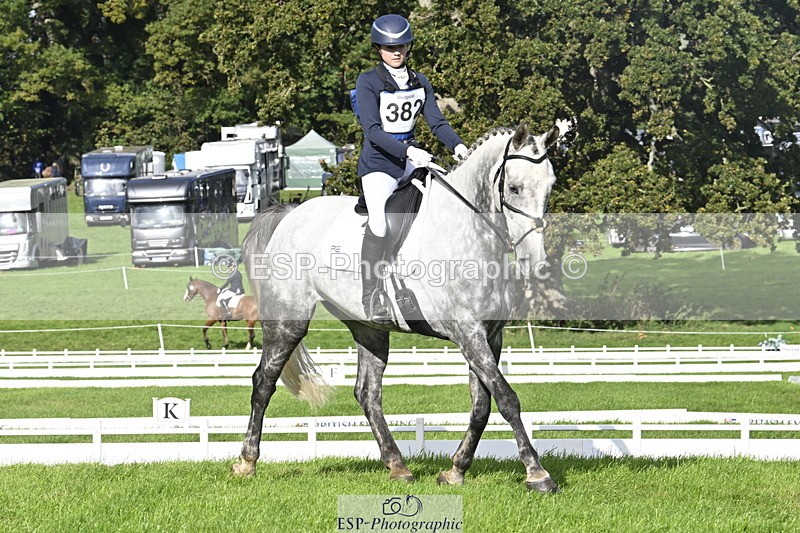 251023A-145000-04412 - E-382-Yasmin.Meredith