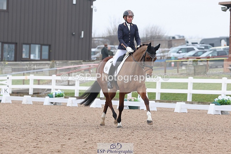 250216-104041-05045 - 221-Alice.Peternell-Noa.Le