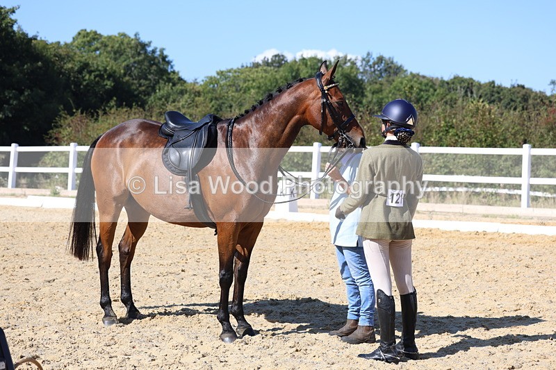 3E7A5761 - Class 10: Riding Horse