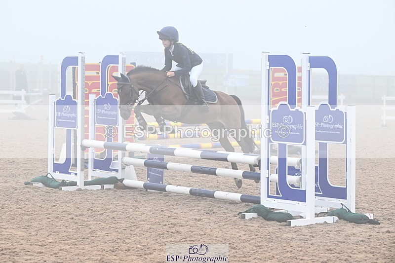 240907A-092015-00090 - Cls 1 Pony Intro 70cm