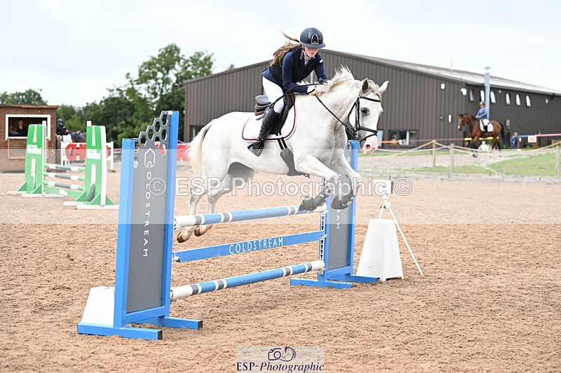 240908A-131446-03964 - Cls 15 U21 Intro 90cm-1.00m  Team Comp