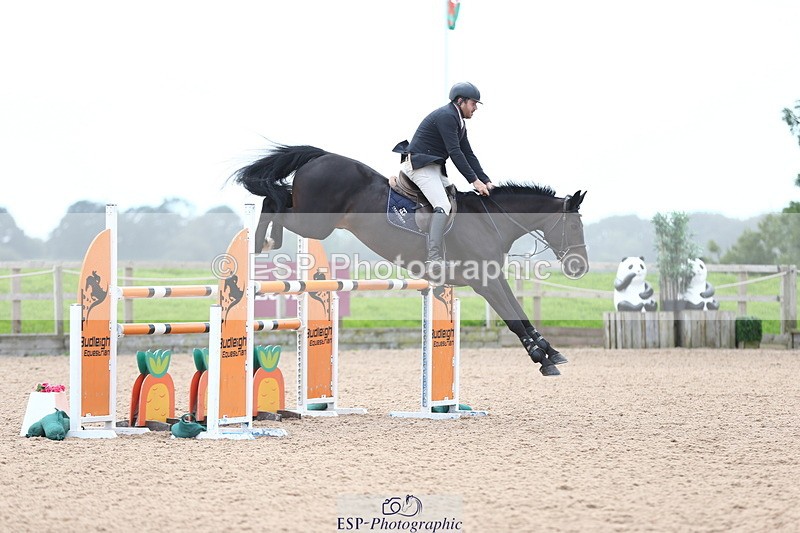 230812A-122841-09026 - Cls 32 Foxhunter