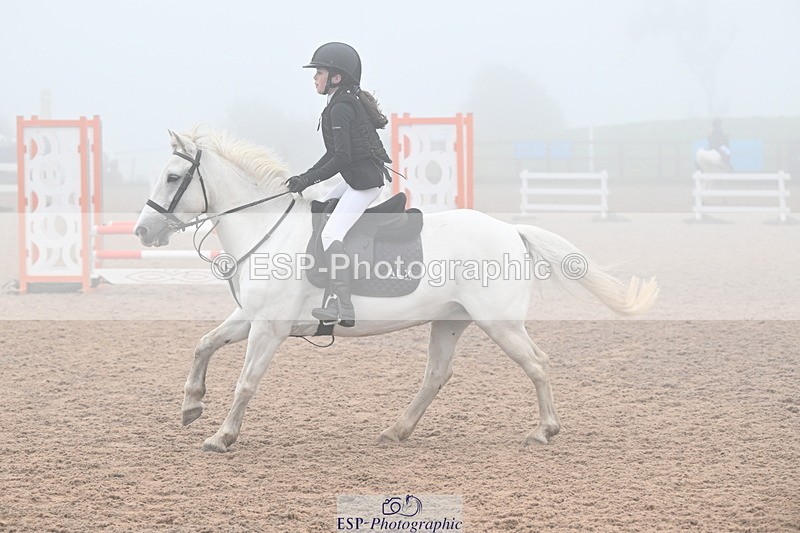 240907A-092703-00113 - Cls 1 Pony Intro 70cm