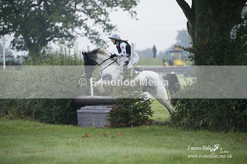 WWHT 171021 0103 - Novice Restricted (0.80m)  17/10/21