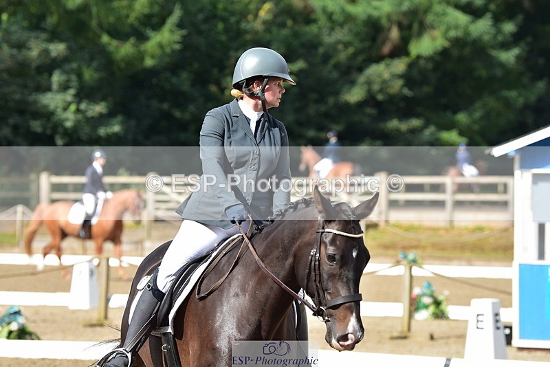 250719A-100112-03473 - 019-Bryony.Lovell-Williams-Broadtown.Man.In.The.Mirror