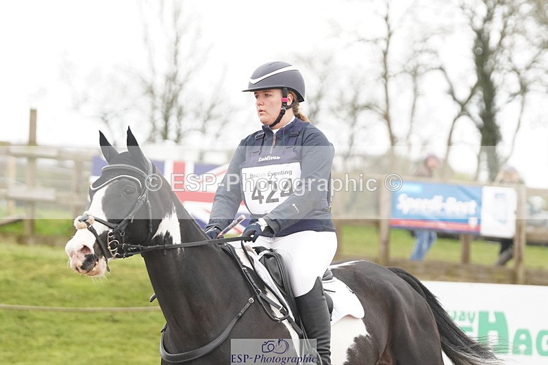 250419-121204-09605 - 424-Issy.Hollidge-CORBETT