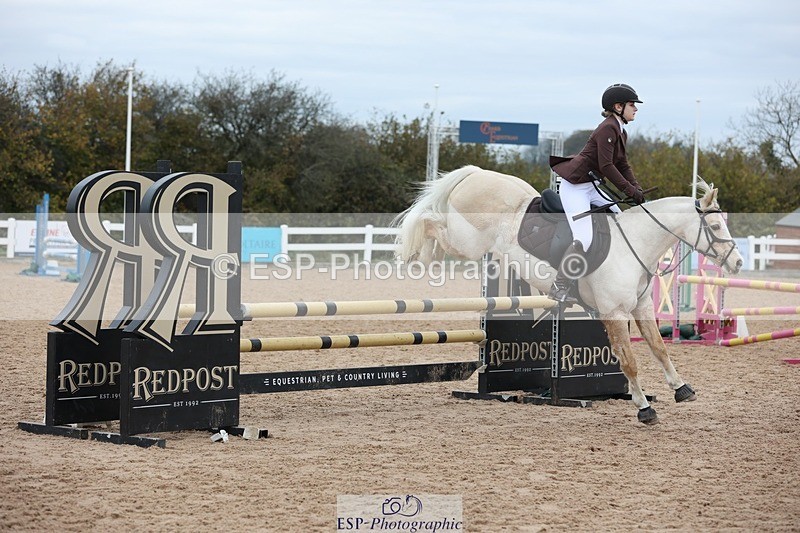 241116X-105042-00981 - Cls 08 Pony Winter Nov Champs J-O