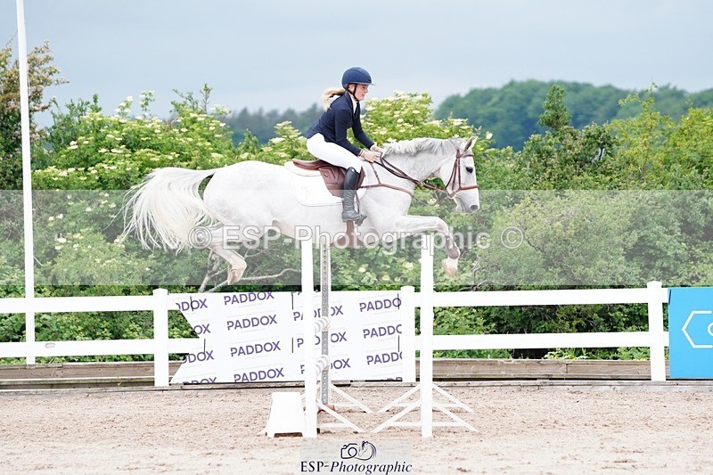250524-120220-06502 - Cls 21 A&B Snr Disco & 1.00m Open