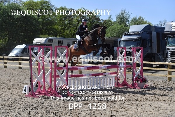 BPP_4258 - CLASS 7 Senior Discovery/ 1m Open