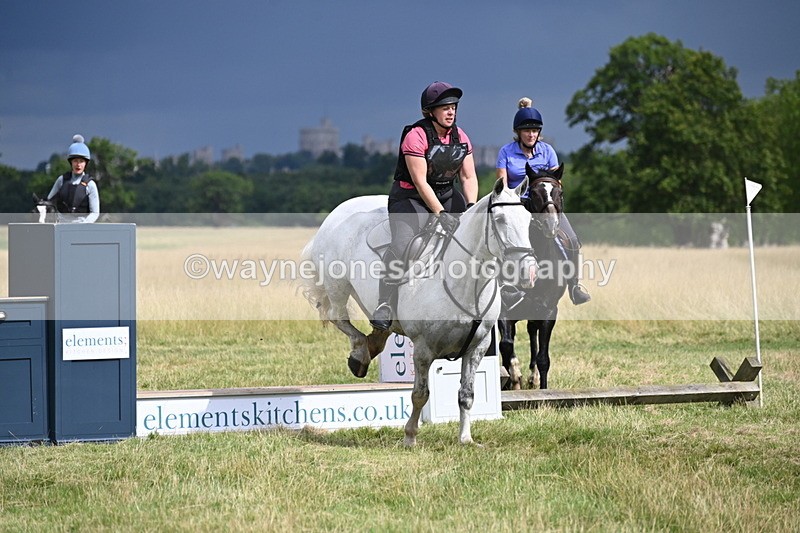 WJ6_2643 - Time at Jump 11:06 to 11:40
