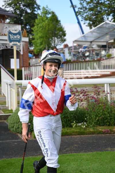 yr23072021r1-6 - Race 1 6.00pm John Wright Electrical Silk Series Lady Riders Handicap