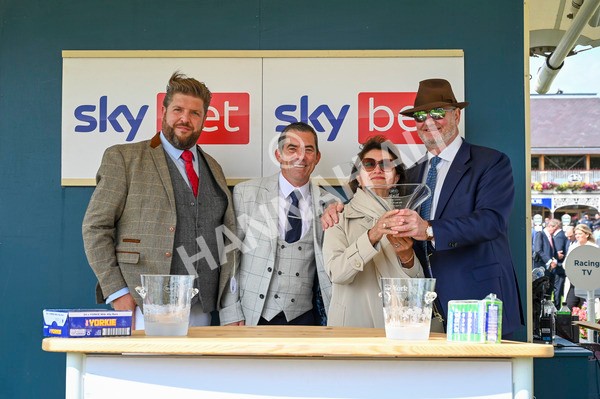230824-Race 1-Shadow Dance-8429 - Race 1 1.50pm Sky Bet Handicap