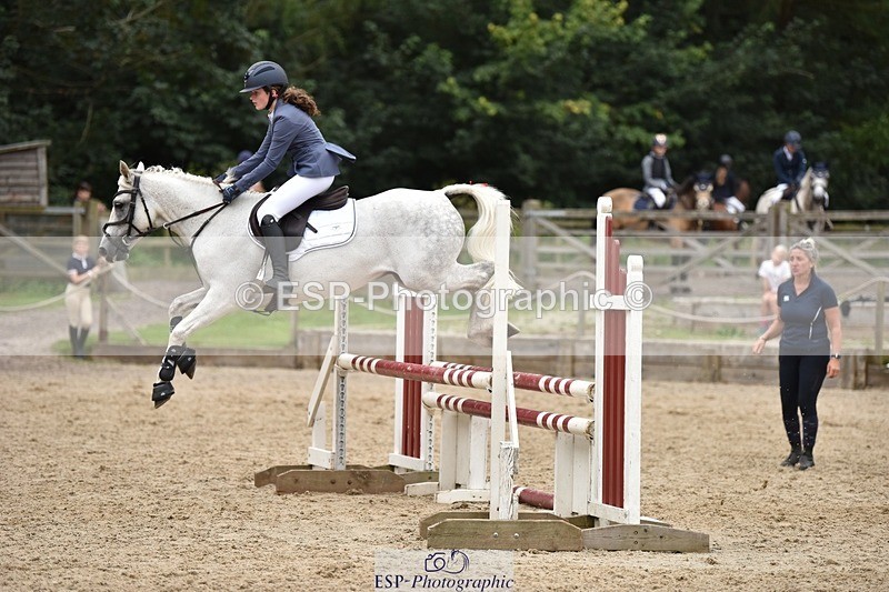 240802-114318-02790 - 90cm Round 1