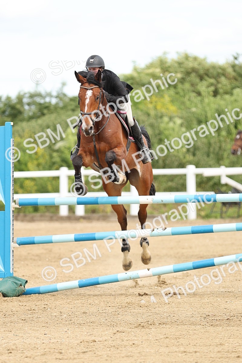 SBM_000948 - Class 4 - Senior Newcomers - 1.10m