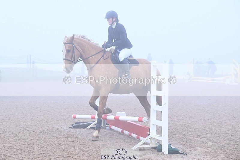 251115-093415-00319 - Cls 19 Clear Round 40cm