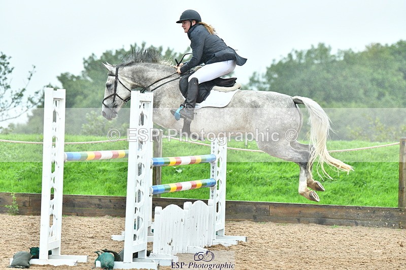 230805A-104301-00191 - Cls 2 Snr Newcomers & 1.10m Open