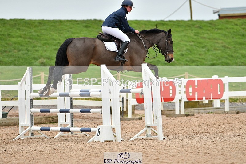 240112A-130340-00911 - Cls 5 Newcomers and 1.10m Open