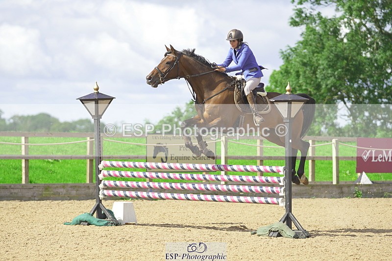 230806A-100646-00938 - Cls 12 Snr 1.05m