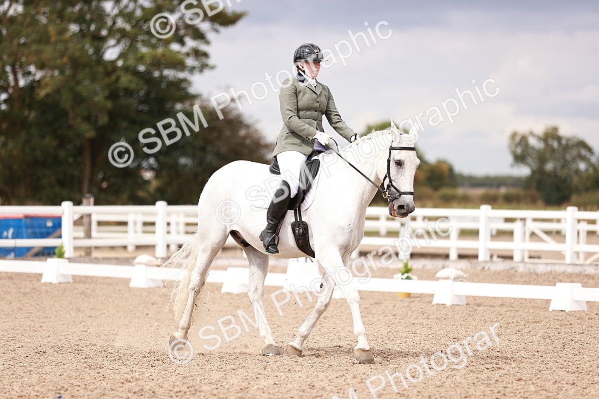 SBM_06293 - Class 37 - Novice 5