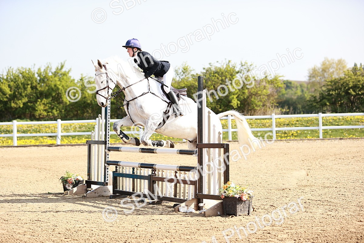  - Class 21 - Senior British Novice - 90cm