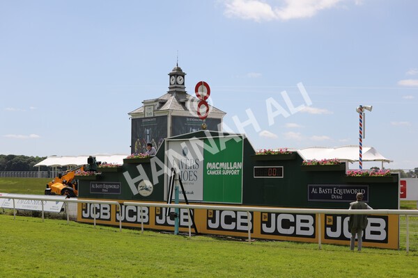 yr12062021r1-21 - Race 1 2.00pm Queen Mother's Cup