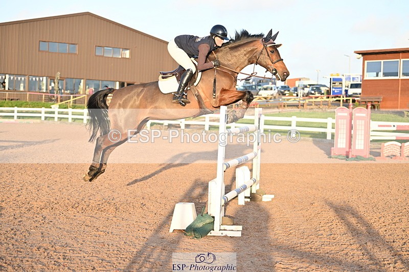 231210A-151537-02869 - Cls 22 National 1.30m & 1.40m