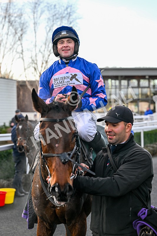 161225-Race 4-Noonetellsmenothin-8582 - Race 4