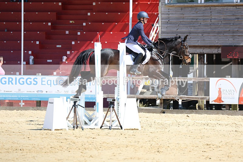 3E7A9095 - Class 6: Senior 60cm