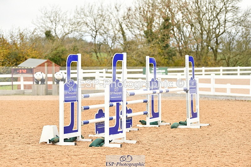 231122A-124724-00344 - Cls 4 Newcomers & 1.10m Open