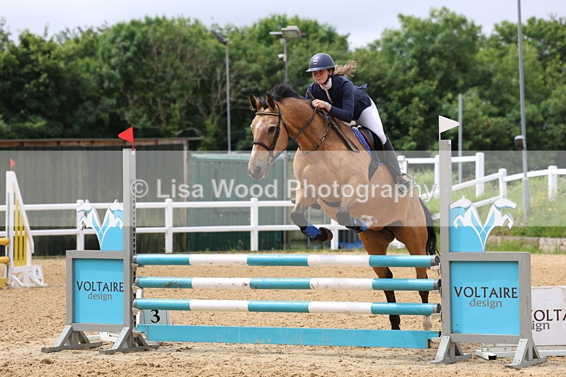 3E7A6285 - Class 4: Senior British Novice/90cm open