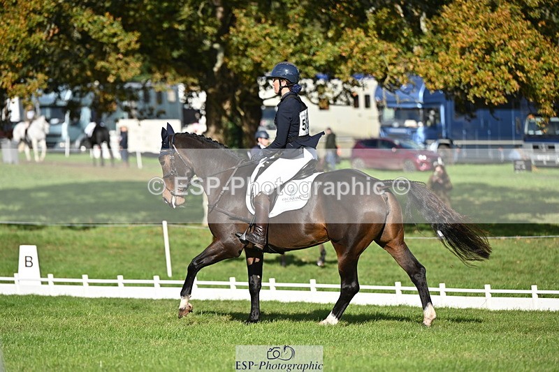 251024A-112711-09663 - G-562-Phoebe.Lagor