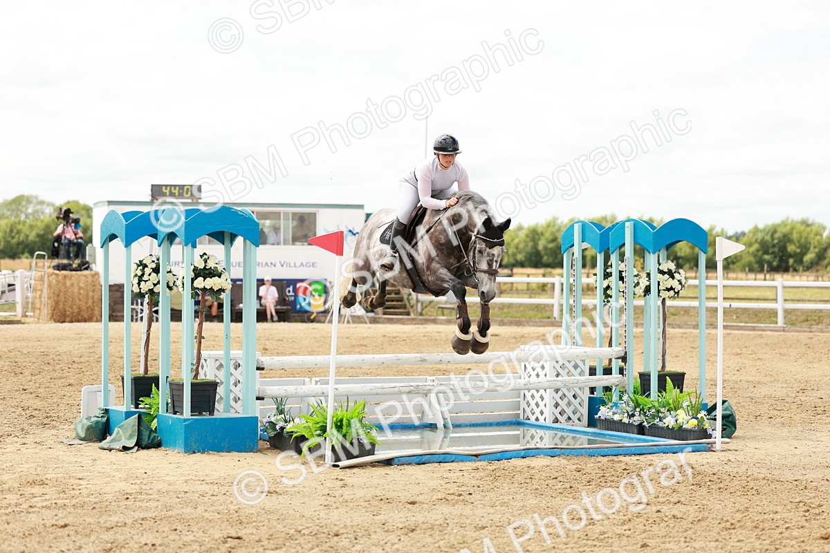 SBM_018903 - Class 21 - Senior Newcomers Championship 2d Rd