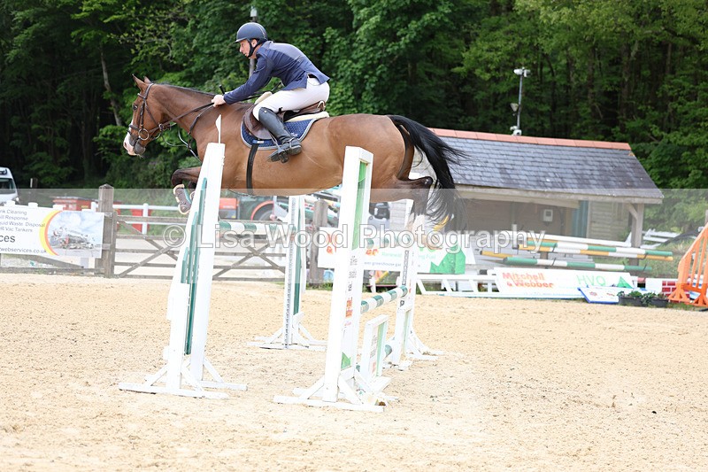 3E7A9547 - Class 9: Senior Foxhunter/1.20 open