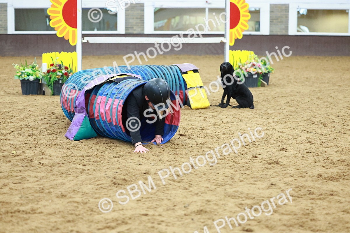 SBM_002455 - Class 3 - Horse & Hound (60cm)