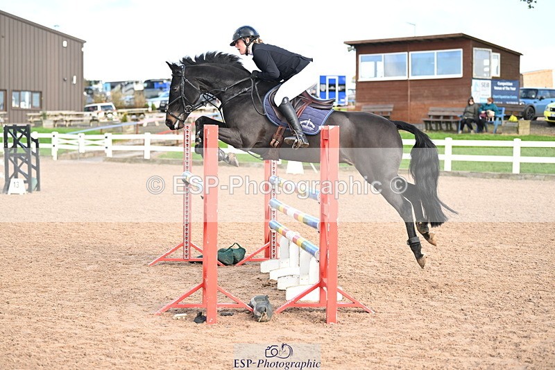 241023A-140627-00967 - Cls 4 Newcomers and 1.10m Open