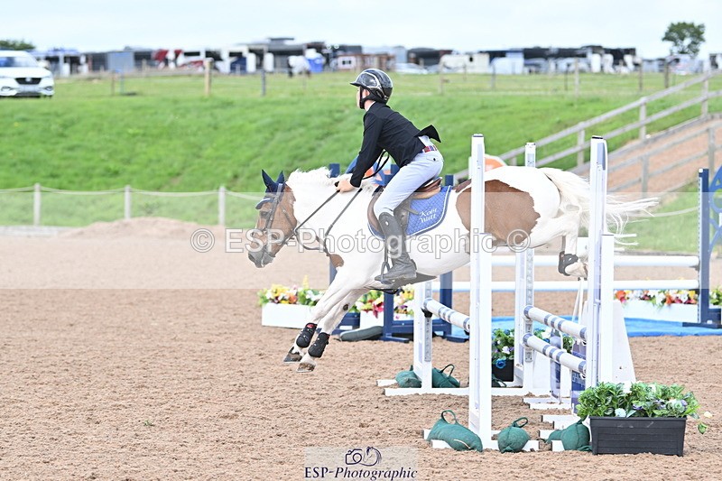 240628A-162153-01449 - Cls 5 Stepping Stones 128cm + 138cm