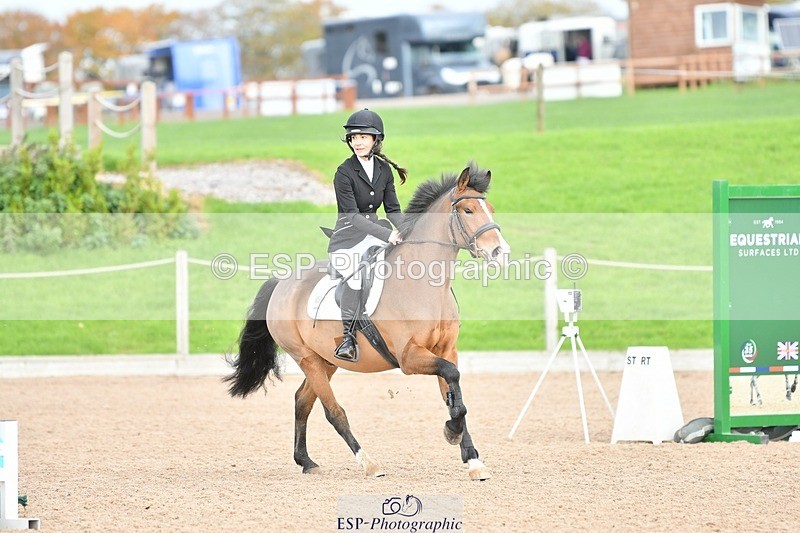 251026-105236-02150 - Cls 21+22 70cm Club and Schools