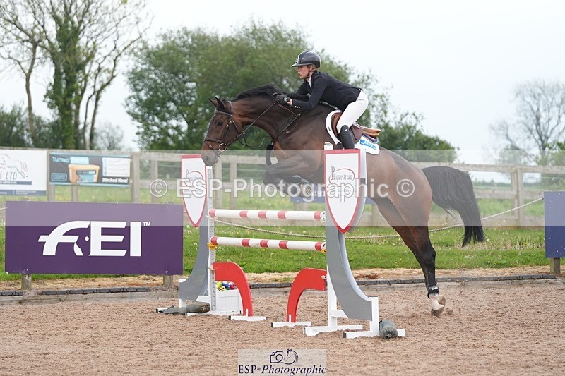 260508-090410-04499 - Cls 12 Snr Foxhunter