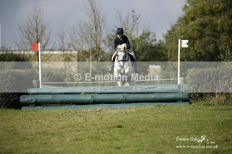  WWHT 171021 3342 - Intermediate (0.90m)  17/10/21