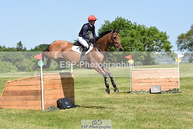 230527-142730-09486 - 327-ROMANTIC-Rosie_Fry-XC