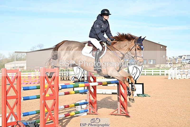 241113A-141502-00832 - Cls 05A&B Snr Fox & 1.20m Open