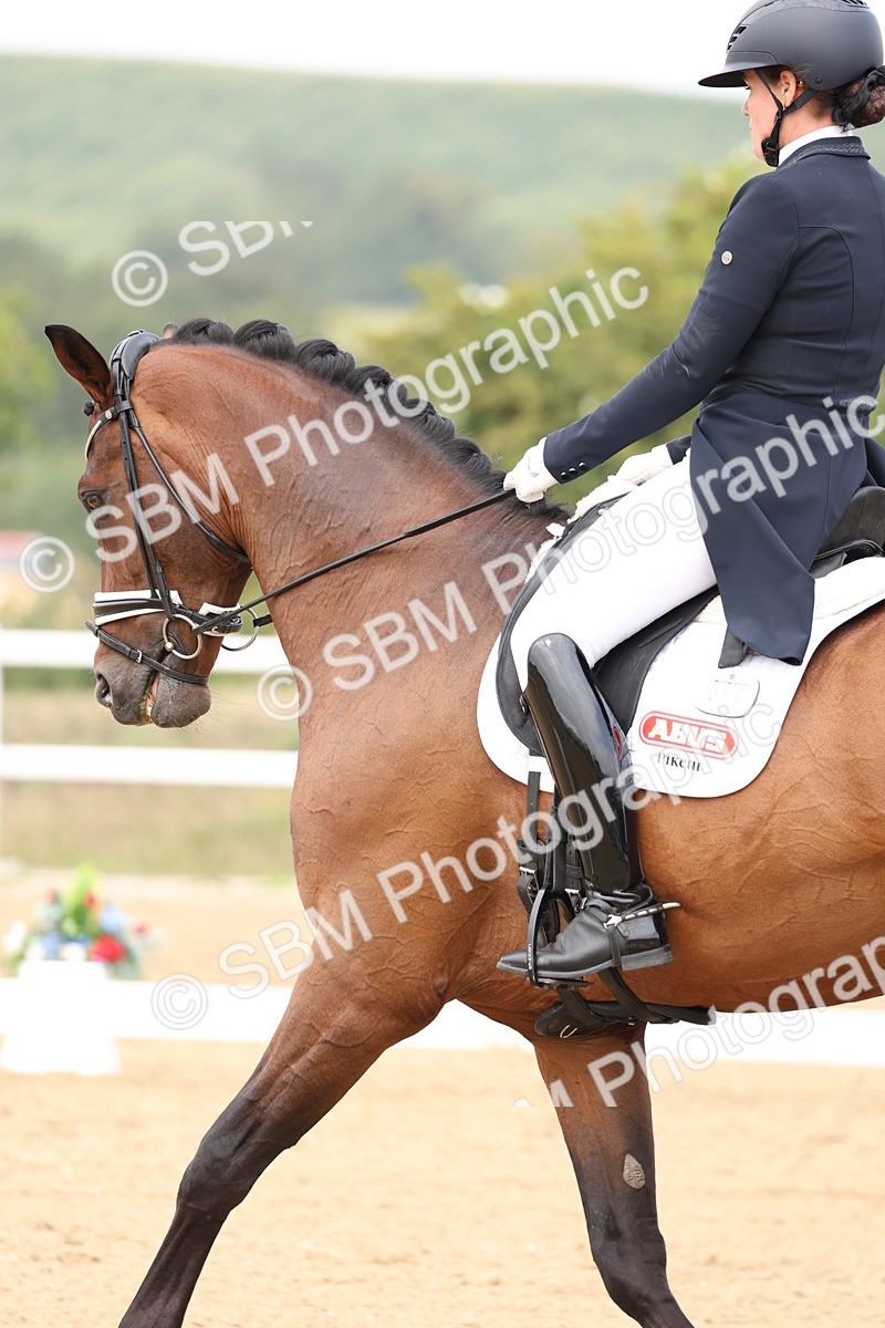 SBM_007486 - Class 9 - FEI INT I - 14.57-15.45