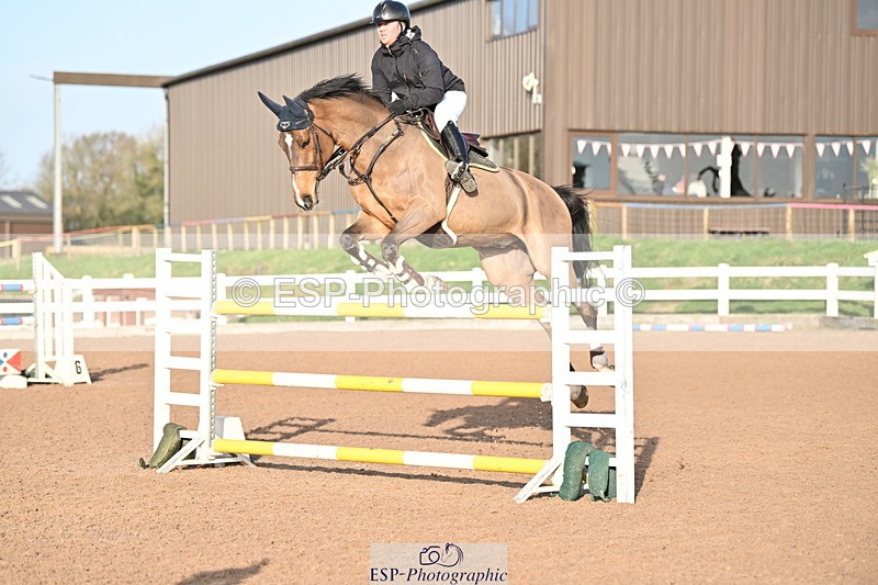 231209A-134633-01930 - Cls 15 National 1.30m & 1.40m