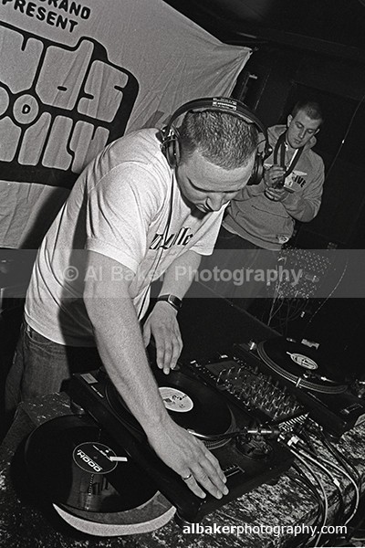 04 - Friends-&-Family @ the-roadhouse 14.05.05