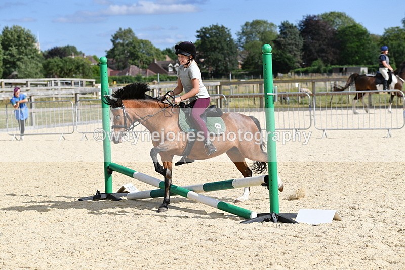 WJ5_5598 - Poles off the floor