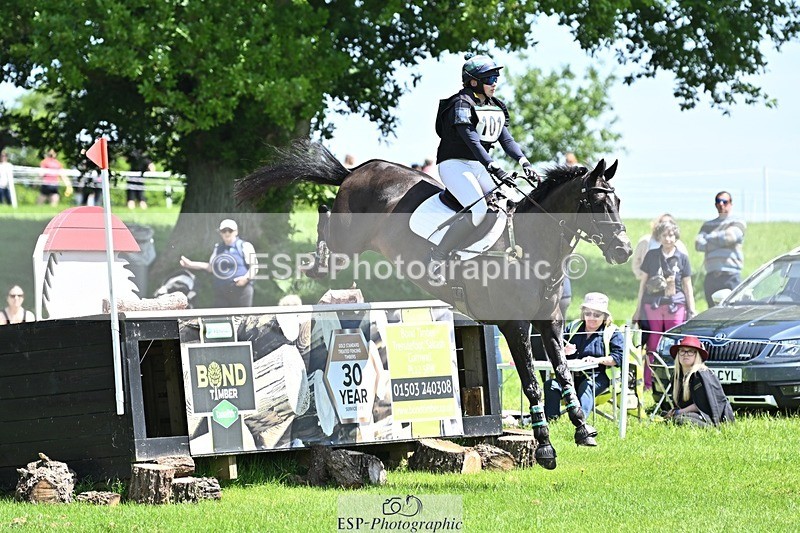 240525-124449-14200 - 101-MORELANDS_CASANOVA-Daisy_Bathe